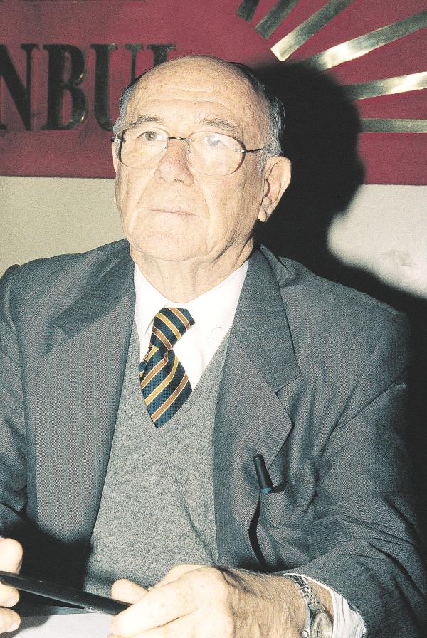 Ahmet svan 14 Aralk 1973 - 11 Aralk 1977 4 yl