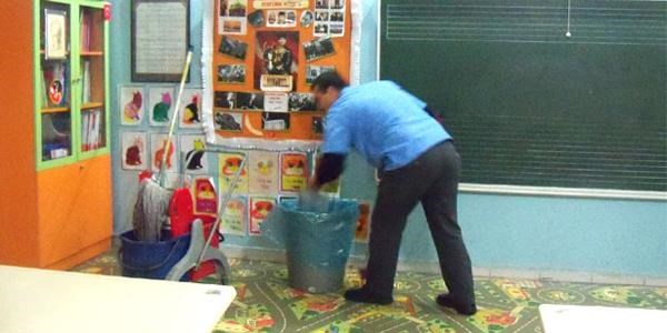 Hizmetli (n lisans)   1.580