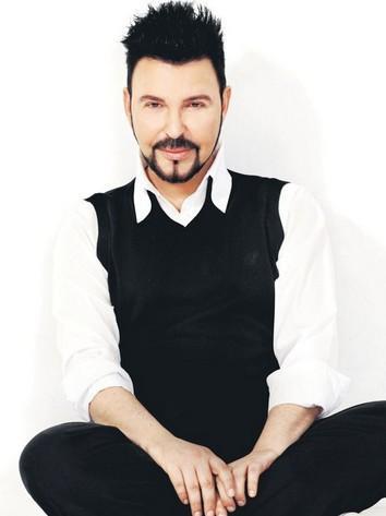 <p><b>KUUM AYDIN</b></p>  Bir nar daha gt bu dnyadan ..Yolun klarla dolsun Nejat Uygur..