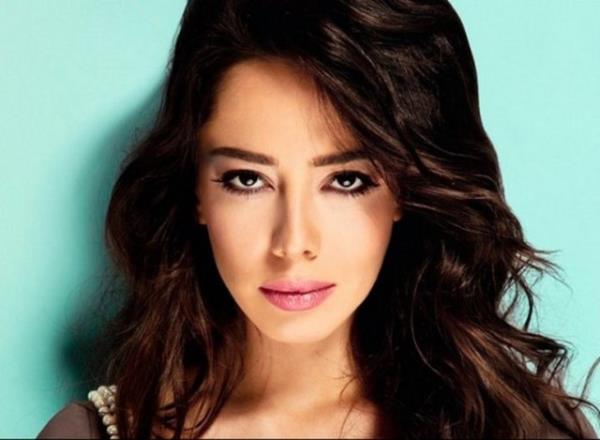 <p><b>ERVE SEV</b></p>   Bamz saolsun..