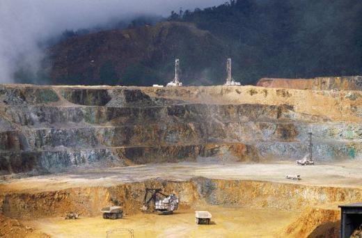 Dnya altn retiminde geen yl itibaryla ilk 15'te yer alan lkeler ve rettikleri altn miktarlar yle: