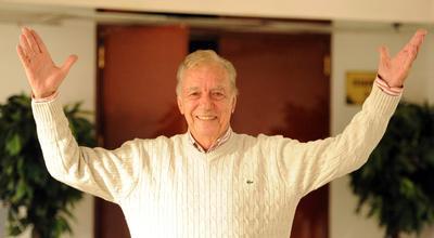 METN SEREZL    Nevra Serezli 10 Mart pazar sabah 2,5 yldr kanser tedavisi gren 45 yllk ei Metin Serezli'nin hayatn kaybettini aklad.