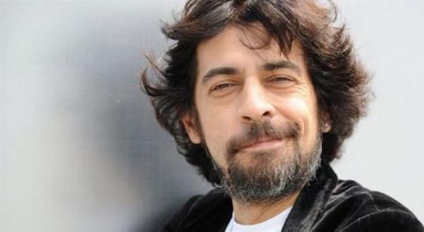 ��DDETE TEPK�L�   "Birbirinizi k�z��t�rmay� b�rak�n! K�fretmeyi de! Bu benim ilk g�nlerde destekledi�im Gezi eylemi de�il. Demokrasi i�in, soka�a ��kmak ba�ka, iktidar kavgas� ba�ka bir �eydir. Karde�i karde�e k�rd�rtmak, yaln�zca karde�lerini kaybetmeni sa�lar."