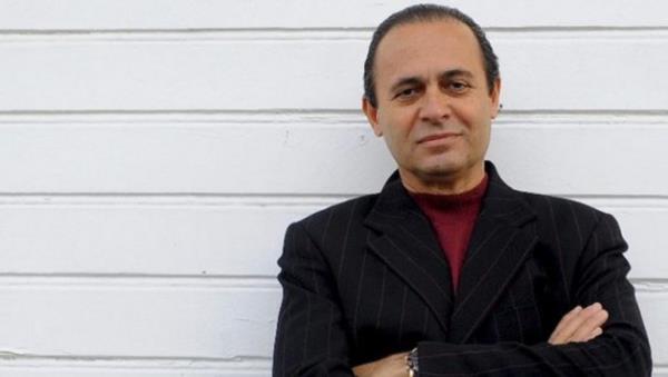 S�C�MO�LU �FKELEND�  "Arkada�lar�mdan art�k Gezi'ye gitmeyenler var. Sarho�lar, ter�rist �rg�tler kaplam��. 2 ki�i sarho� taklidi yap�yor; tepki alamay�nca susuyor. Hakl� davadan haks�z ��kmak; baz�lar�n� hakl� ��karmak tehlikesi bunlar."