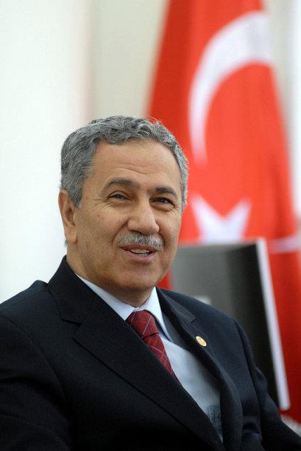 <p><b>Babakan Yardmcs Blent Arn</b></p>   25 Mays 1948 (65 yanda)