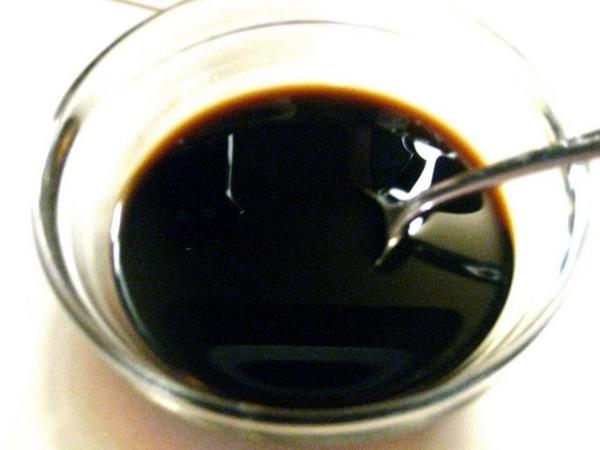 zelikle in yemeklerinde kullanlan soya sosu ba arsna yol aar. Salkl deildir