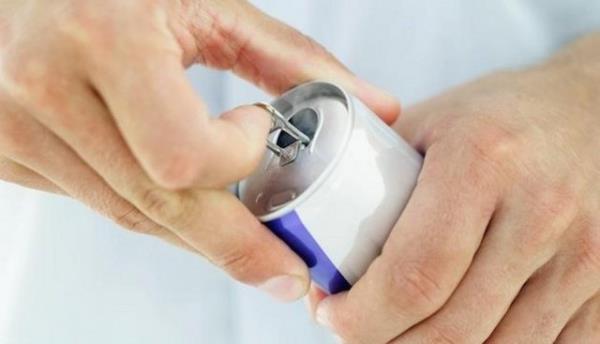 Eneji iecekleri kafein bata olmak zere bamllk yapan maddeler ierir.