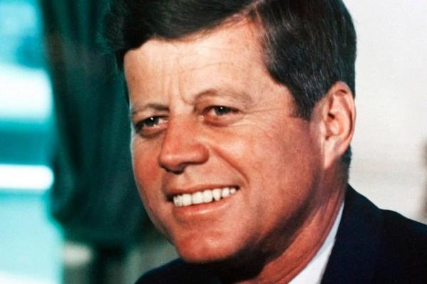 te Kennedy suikastine ilikin en ilgin 8 komplo teorisi;