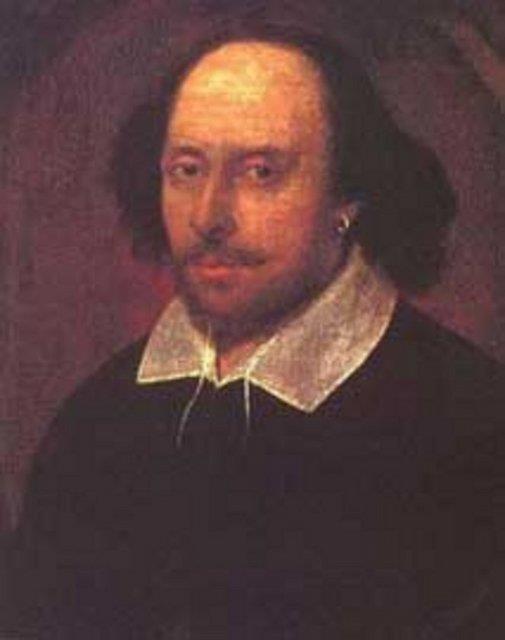 <p><b>SHEKESPEARE, SHEKESPEARE DELD:</b></p>   ngiliz dilinin bu byk yazar aslnda kimdi? Shakespeare'in aslnda Francis Bacon, Christopher Marlowe, William Stanley ya da Edward de Vere olduu iddia ediliyor. Komplo teoricileri, Shakespeare'in kendi eserlerinin sadece ismini tayan birka eser olduunu, dier eserlerin ise bu yazarlardan alntlar olduunu iddia ediyorlar.
