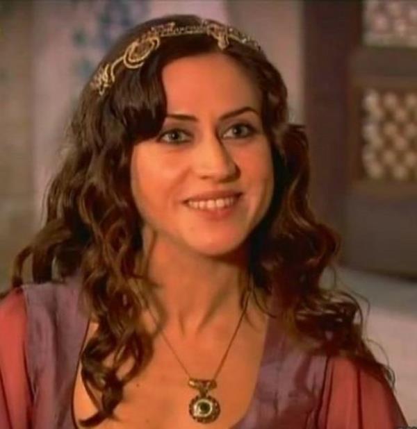 Tarih�iler G�lfem Hatun'un 1562'de 64 ya��ndayken S�leyman'�n emriyle �ld�r�ld���n� ifade eder. Cenazesi kendi yapt�rd��� �sk�dar'daki G�lfem Hatun Camii'nin bah�esinde yer almaktad�r.