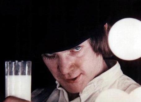 <p><b>A CLOCKWORK ORANGE (OTOMATK PORTAKAL)</b></p>    Ynetmen: Stanley Kubrick(1971)