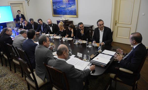 Ba�bakan Erdo�an, Gezi Park�'yla ilgili yapt��� g�r��meler kapsam�nda baz� sanat��lar ile Taksim Dayan��ma temsilcilerini kabul etti