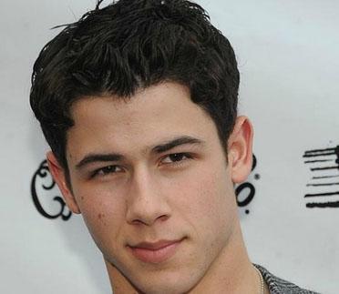 Nick Jonas ise tip 1 diyabet hastas.