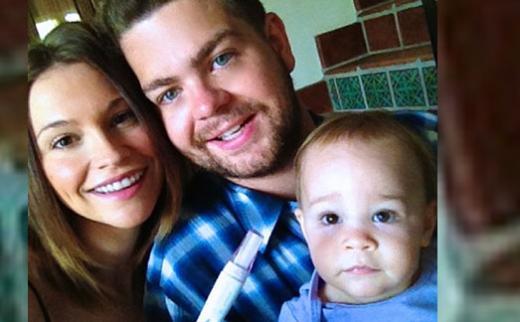 nl mzisyen Ozzy Osbourne ile Sharon Osbourne'un olu Jack ise MS hastas. stelik de bunu ei Lisa ile birlikte ilk bebeklerinin dnyaya geliinin heyecann yaarken rendi. Henz 20'li yalarnn ikinci yarsnda olan Osbourne hastal ile ilgili deneyimlerini sosyal medyada da paylayor zaman zaman.