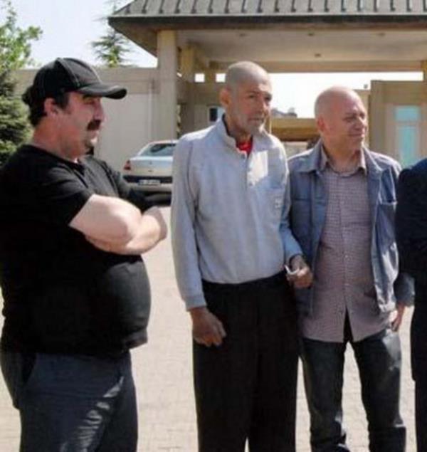 Yeilam'n "kral nvanl" oyuncusu Mesut Engin 58 yanda yaamn yitirdi. Yeilam'n "kral" lakapl jn Engin, ismi gibi Mesut bir hayat sremese de bu hayattan gm dier sinema yldzlar gibi hayallarimizde yer bulacak: "1973 Ses Dergisi Yarmas birincisi, gen kzlarn yeni gzdesi"