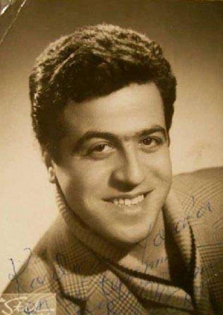 1950'lerde ve 60'larn banda Trk sinemasnda frtna gibi esen komedyen karakter oyuncusu Suphi Kaner, eitli sorunlarla i ie yaarken, ar duyarl kiilii nedeniyle alkole baml oldu.