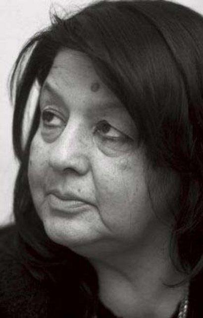 Ama yoksulluk uurumuna den nller gibi, nce iini, sonra saln yitirdi. Son gnlerini hayranlarndan birinin evine snarak geirdi. En son Bursa Devlet Hastanesi morgunda yapayalnz kald. 1999'un austos aynda birka yakn tarafndan topraa verildi.