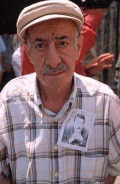 1953'de Mahir Canova'nn ynettii 'Kara Davut' filmindeki rolle sinemaya balad.