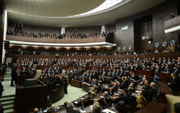 Yeni bykehir olan illerden Ordu'da ise yar, iki milletvekili ile bir eski vekil arasnda geiyor.
