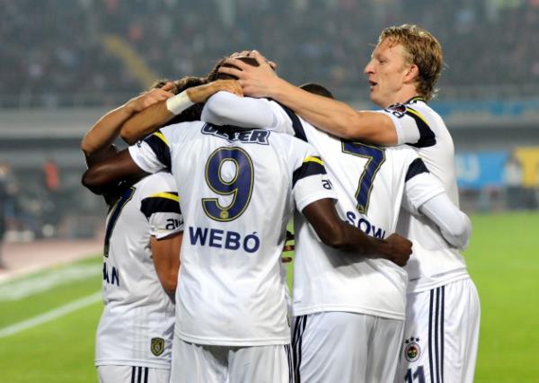 Muhtemel Beikta defans: Haftaya biz Emenike'yimi Sow'umu Webo'yumu Kuyt'm Caner'imi Gkhan Gnl'm tutucaz???