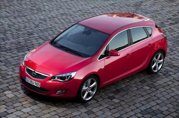Opel Astra HB - 1.032 adet