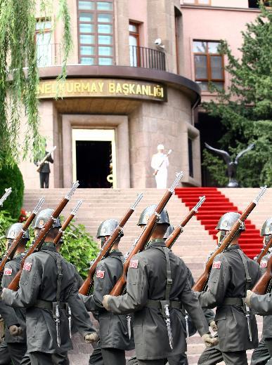 <p><b>Genelkurmay Bakan</b></p>    50 YIL: 11.611,13   <p>25 YIL KRAMYE: 94.950,90</p>  30 YIL KRAMYE: 113.941,07