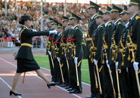 <p><b>Kdemli Binba</b></p>    25 YIL 2.013,10  <p>26 YIL 2.039,94</p>  27 YIL 2.066,78  <p>28 YIL 2.093,62</p>  29 YIL 2.120,47  <p>30 YIL 2.147,31</p>  31 YIL 2.174,15  <p>32 YIL 2.200,99</p>  33 YIL 2.227,83  <p>34 YIL 2.254,67</p>  35 YIL 2.281,51  <p>40 YIL 2.415,72</p>  45 YIL 2.549,93  <p>50 YIL -</p>  25 YIL KRAMYE 64.522,46  <p>30 YIL KRAMYE 77.426,95</p>