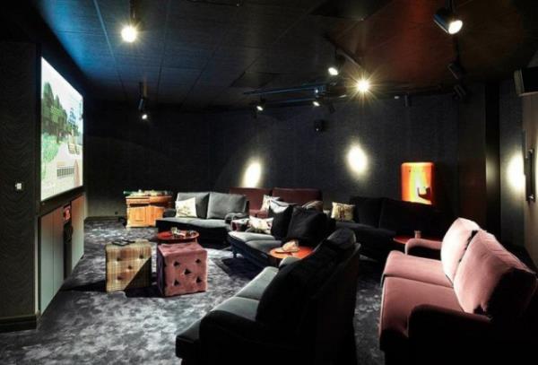 Mojang (Stockholm, Sweden)