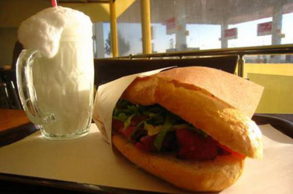 Dner ile ayran ayn anda bitirebilmektir.