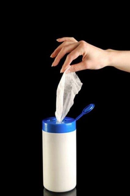 Yemek sonras, slak mendille eli silip, boa gitmesin diye ayn mendille masay ve ardndan ayakkablar silmek.