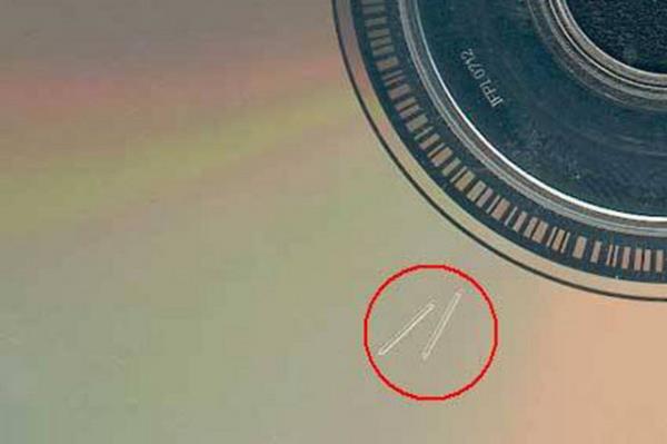 izik cd'nin arkasna kolonya srmektir.