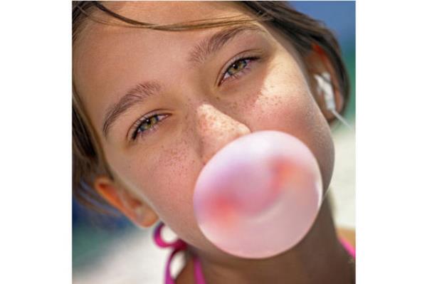 inedii sakz daha sonra inemek zere kafasndaki tlbende yaptran bir Trk kadnndan bakas deildir.