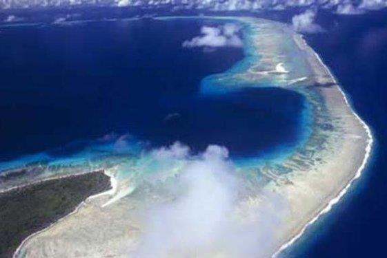 13- Bikini Mercan Adas UNESCO'nun Dnya Kltr Miras listesine, Byk Okyanus'ta bulunan, 1940'l ve 50'li yllarda nkleer patlama denemeleri yaplan Bikini mercan adas da eklendi. "Nkleer denemelerin, mercan adasnda ciddi derecede jeolojik ve evresel sonulara yol at" belirtilen aklamada bu denemelerin, nkleer an balangcnn sembol olduu da ifade edildi.