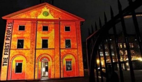 7- Hyde Park Klas Avustralya'nn en byk ehri Sydney'de bulunan imdi mze olan Hyde Park Klas'nn listeye girmesi, Aborijinlerden 'lkenin z mirasnn gzard edildii' tepkilerine yol at.