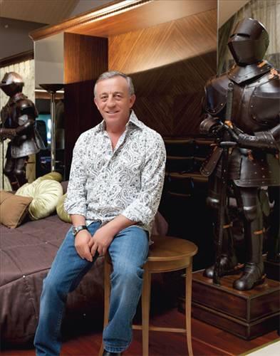 Dalar dalar, yol ver geem. Sevdigim iin son bir kez olsun, rezidans dikem.