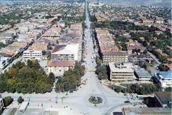 <p><b>Erzincan</b></p>  2013 nfusu: 219.813  <p>2014 nfusu: 221.721</p>  2015 nfusu: 223.613  <p>2016 nfusu: 225.527</p>  2017 nfusu: 227.451  <p>2018 nfusu: 229.384</p>  2019 nfusu: 231.320  <p>2020 nfusu: 233.277</p>  2021 nfusu: 235.204  <p>2022 nfusu: 237.119</p>  2023 nfusu: 239.010