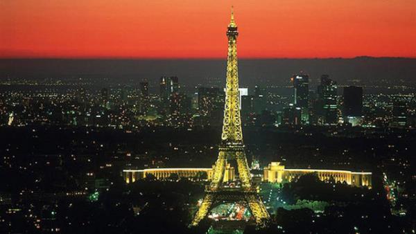 <p><b>14- FRANSA</b></p>   lkenin milli geliri 2,6 trilyon dolar. Borcun milli gelire oran yzde 90.