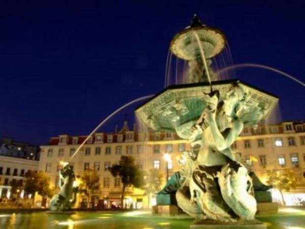 <p><b>7- PORTEKZ</b></p>   lkenin milli geliri 212 milyar dolar. Borcun milli gelire oran yzde 123.