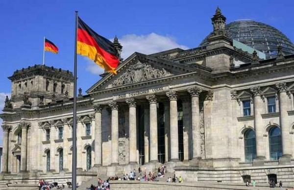 <p><b>19- ALMANYA</b></p>   lkenin milli geliri 3,4 trilyon dolar. Borcun milli gelire oran yzde 82.