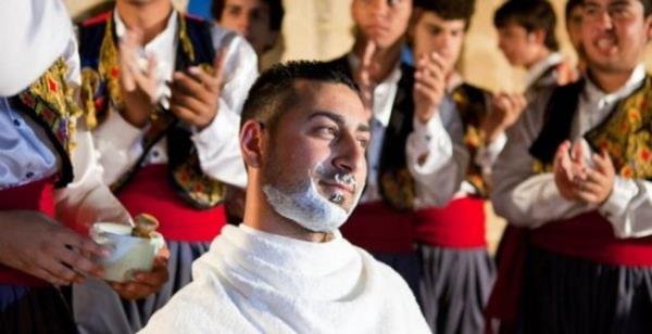 Damat tra diyerek normalden 38242398 kat daha fazla para isteyen berberler