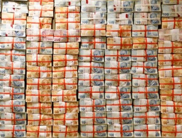 Finansal hizmetlerin mesafeli sat yeniden dzenlenecek. Bylece Avrupa Birlii ynergesi, ilk defa i hukuka aktarlacak.