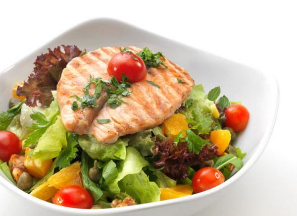 Portakal salatalarda, orbalarda, aylarda ve hatta yourtla birlikte bile kullanarak kalp salnz koruyabilirsiniz.