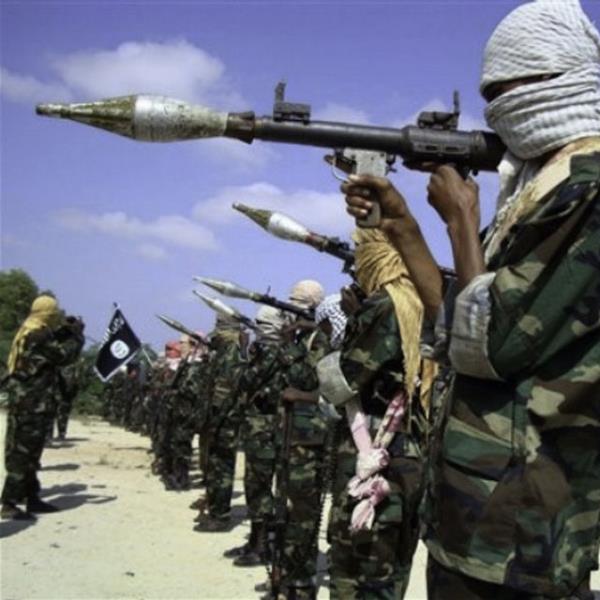 Rapora gre CD'ler arasnda 2 El Kaide yesinin bir odada ektii video da var. ki El Kaide'ci Erdoan'n fotorafn hedef alarak tabancayla at talimi yapyor. El Kaideciler, Erdoan'a ynelik hakaretlerde de bulunuyor. El Kaide'cilerin stanbul'daki baz Kiliselere ynelik de eylem planladklar CD'de yer alyor.