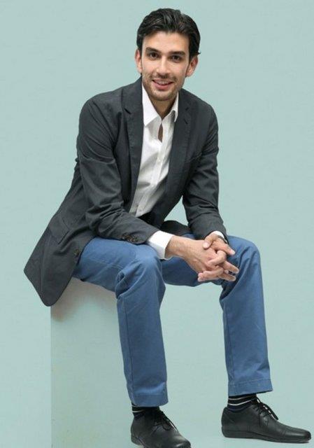 Yln Srad Baars: Ahmed Akgiray