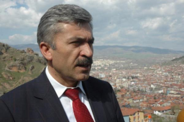 TOKAT... AK Parti'li Adnan iek 2009'da %49,61 ile kazanmt.