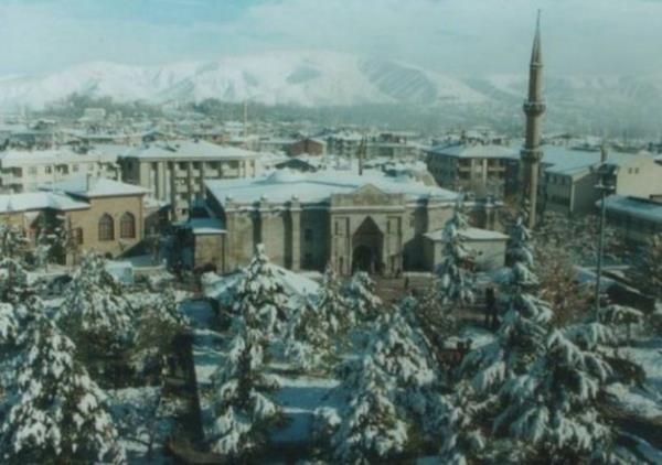 Aksaray'da bu seimde CHP'nin aday Doan Koar, MHP'nin aday Rfk Karabatak, AK Parti'nin aday ise henz netlemedi.