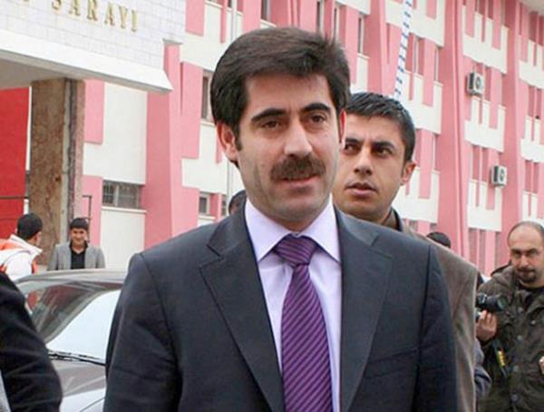 VAN... DTP'li Bekir Kaya 2009'da %53,54 ile kazanmt.