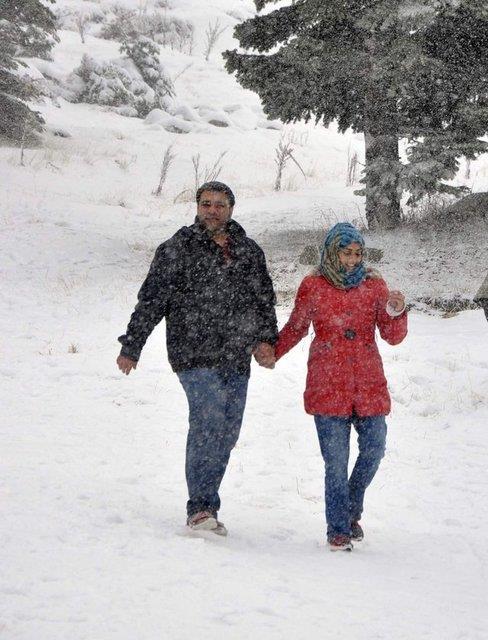 Kar kalnl Abant'ta 8, Glck Tabiat Park'nda 5, Kartalkaya'da ise 13 santimetreye kt.