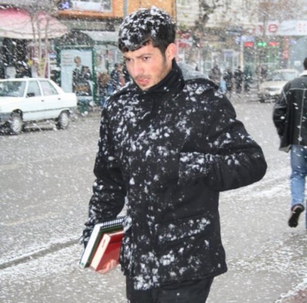 Kars'n Sarkam lesi'nde etkili olan karn kalnl 5 santimetreye ulat.