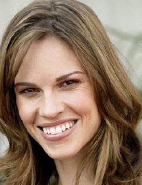 "Bamn zerinde bir at vard ve yiyecek bir eyler de buluyordum. Bu tr bir yerde yaamann sadece dk gelirlilere zg olduunu bilmiyordum o zamanlar" diye anlatyor Swank.